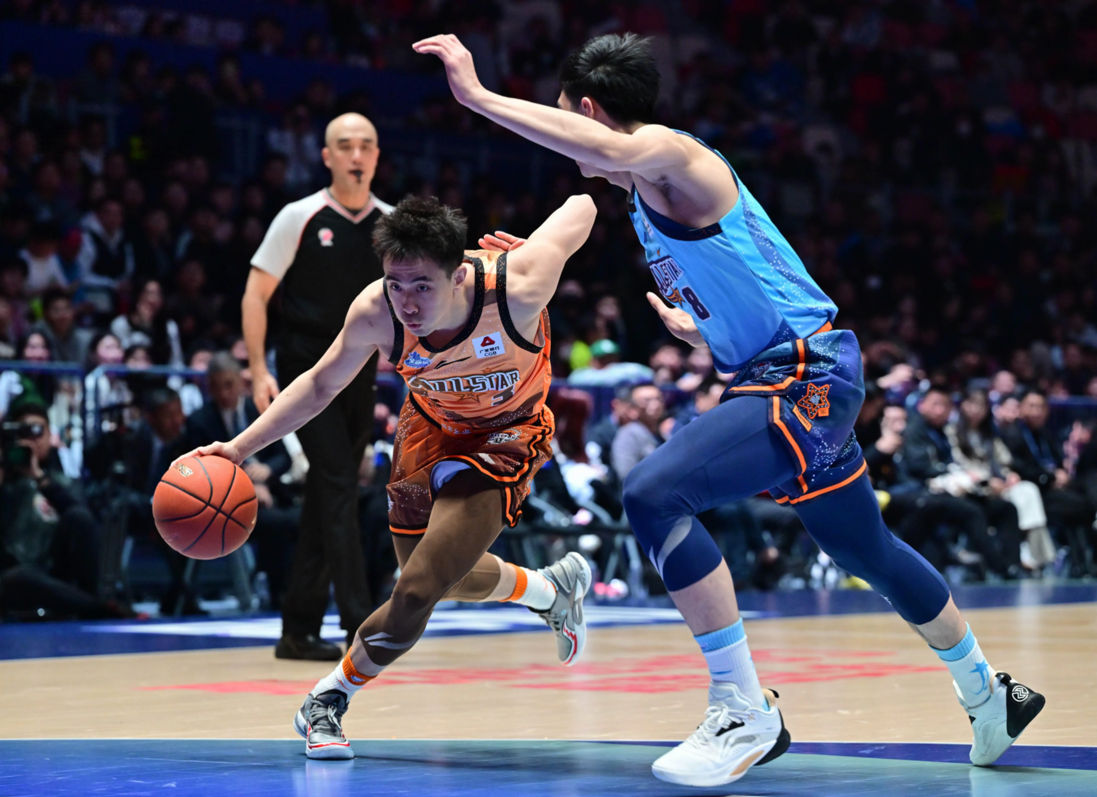 英雄联盟战争学院-关于赛前北京国安回应争议：CBA常规赛节点到来，更衣室稳定，赛季目标并未改变的信息