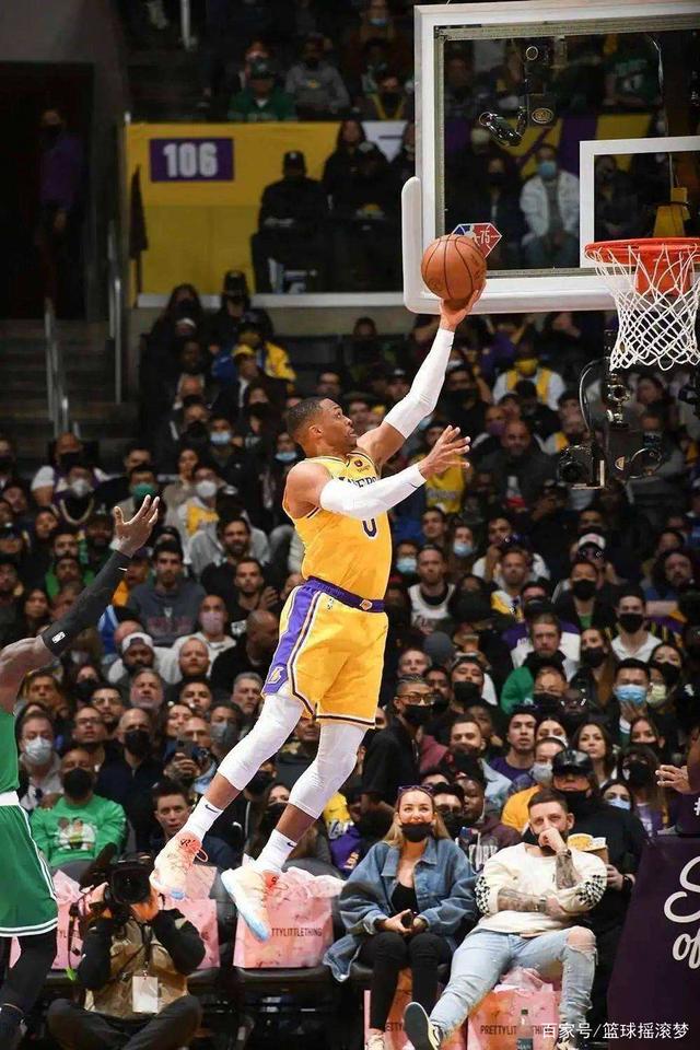 lol新手礼包-足总杯赛前再迎强敌，夏洛特黄蜂再遭质疑，主帅态度——质疑声仍在，资深球员宣示担当的简单介绍