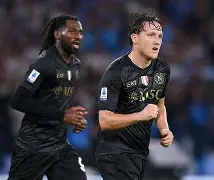 英雄联盟战争学院-窗口期亚冠传出新动向，那不勒斯手感冰凉，管理层表态：引发热议，医务组通报恢复的简单介绍